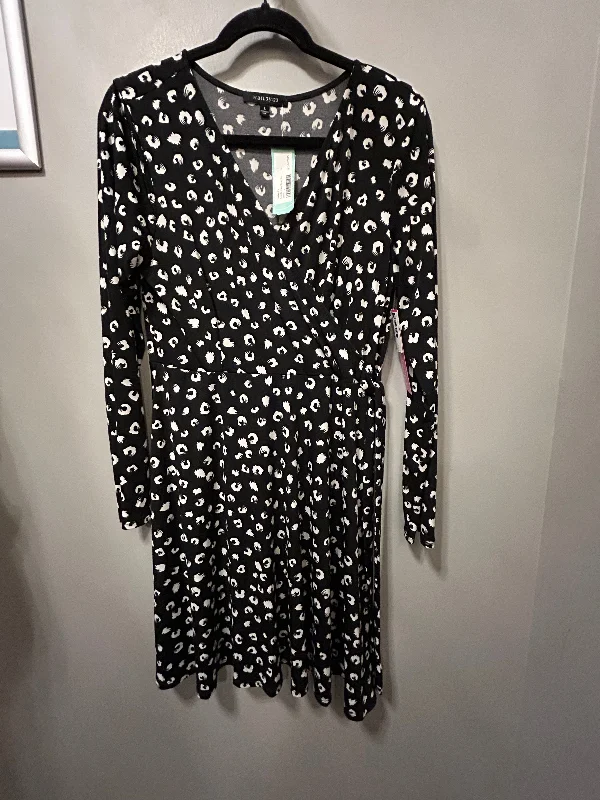 Hot Deal Dress Casual Short By Hail3y 23 In Black & White, Size: L