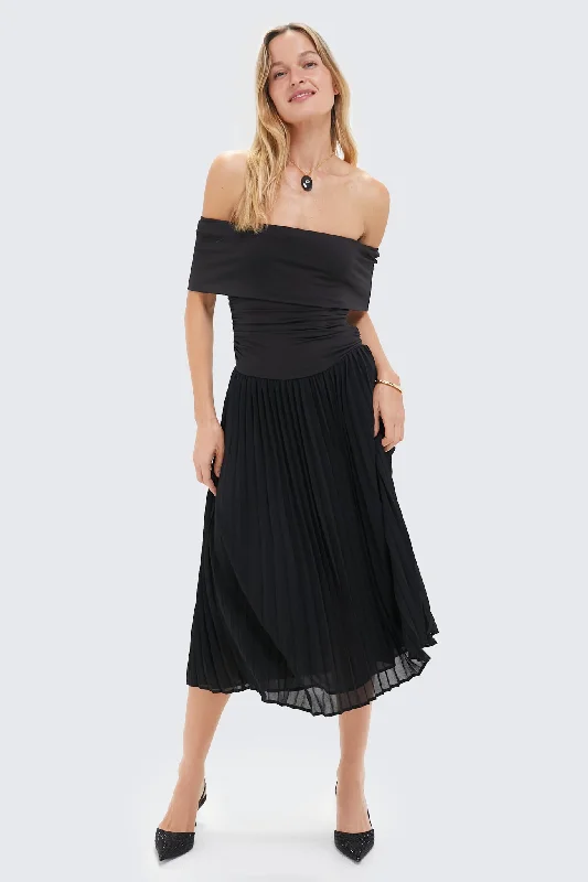 Overstock Sale Black Lianna Maxi Dress