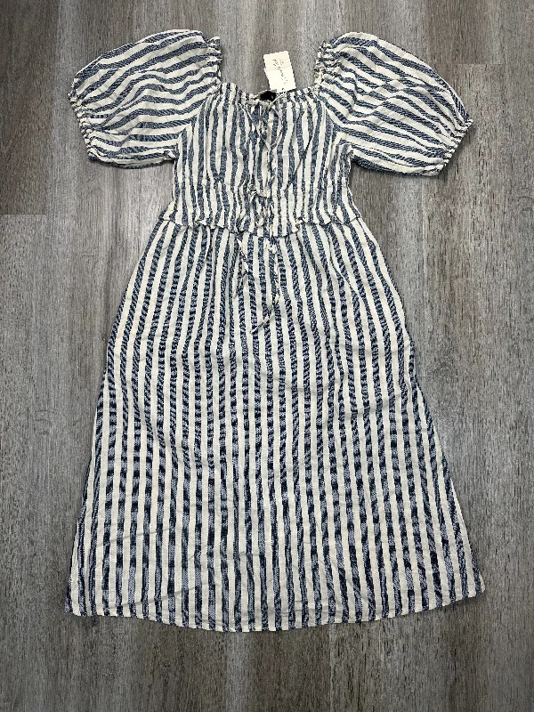 Mega Sale Dress Casual Midi By Universal Thread In Blue & Cream, Size: S