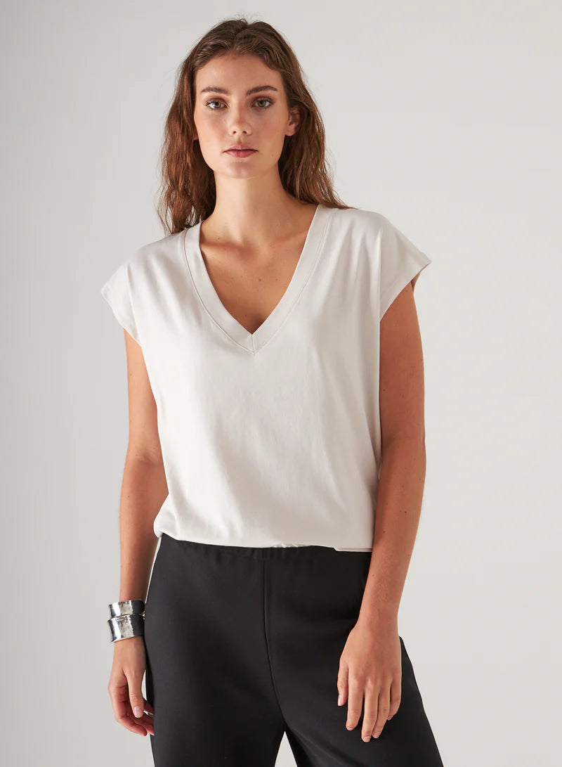 Super Deal Iconic V Neck Dolman Tee I Bone