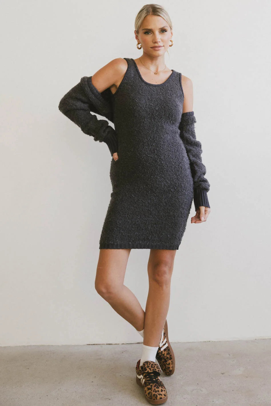 Super Deal Vale Textured Knit Mini Dress in Charcoal
