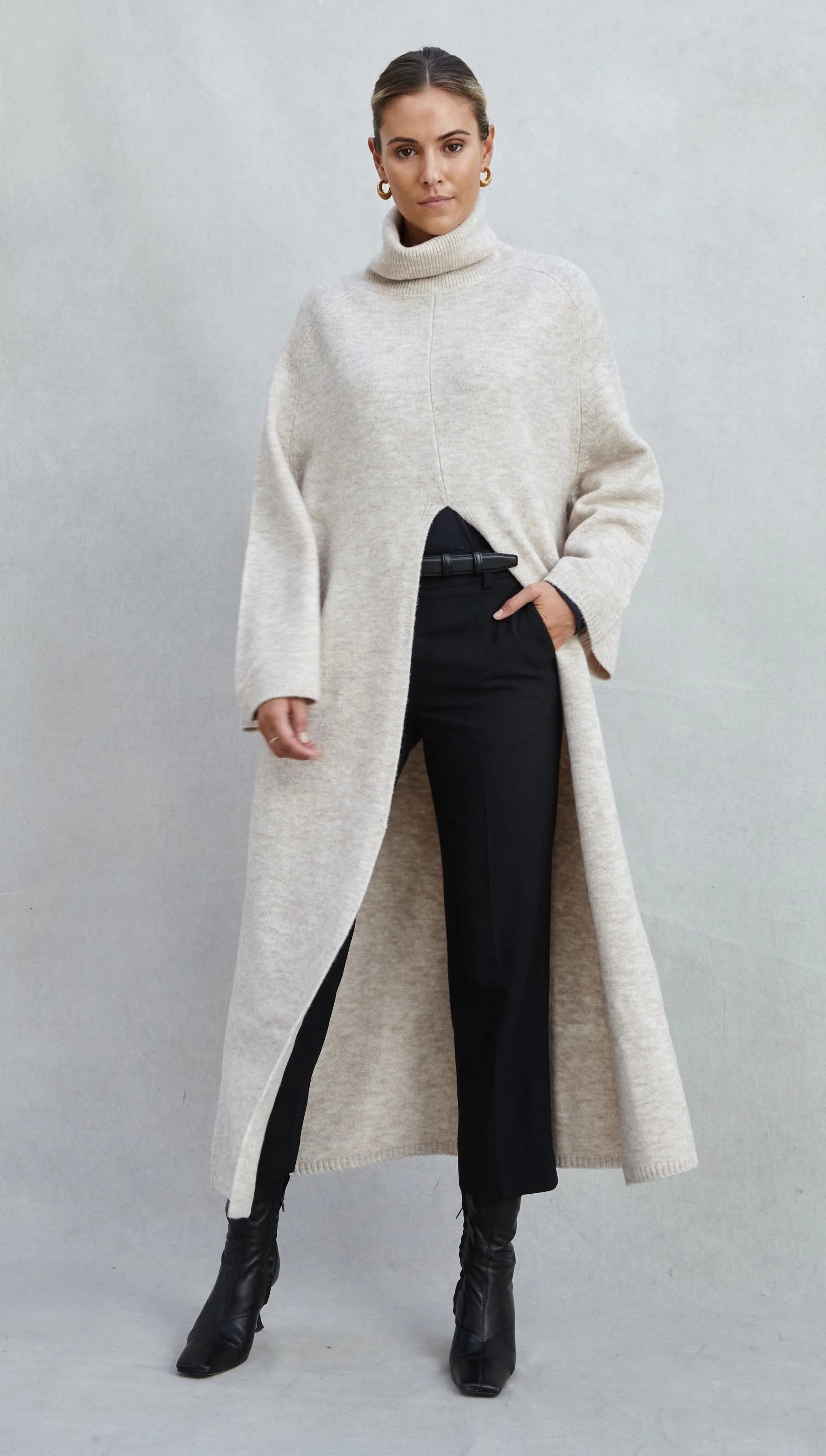 Weekend Special Vivienne Sweater I Sand
