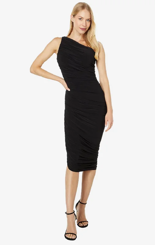 Act Fast Diana Dress To The Knee I Black