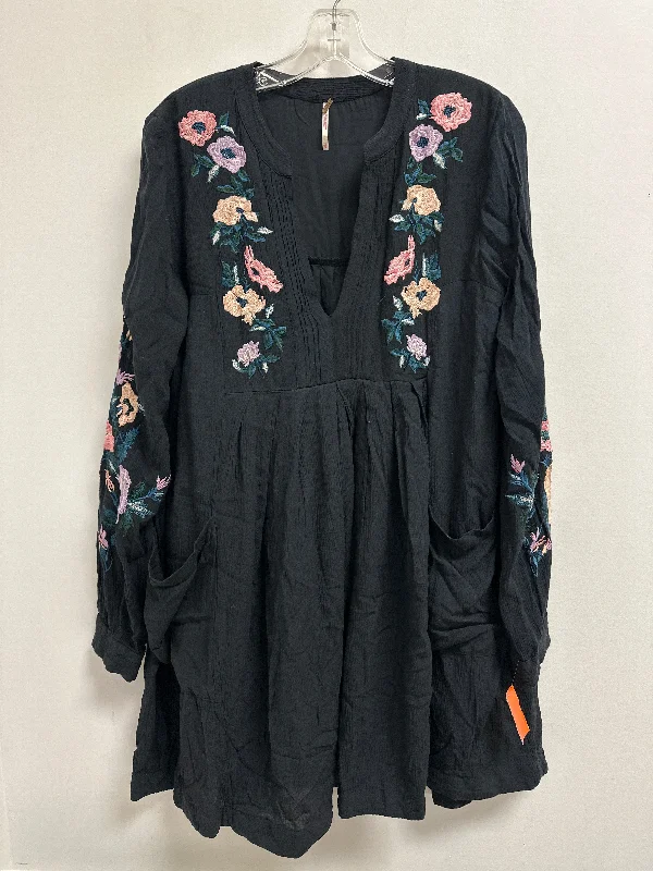 Season Finale Sale Dress Casual Short By Free People In Black, Size: Xs