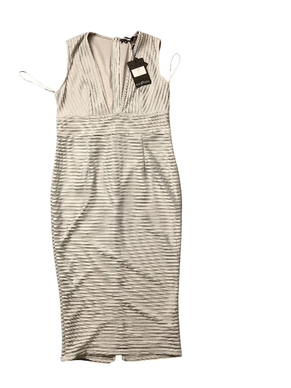 Inventory Reduction Dress Casual Maxi By Missguided In Grey, Size: 16