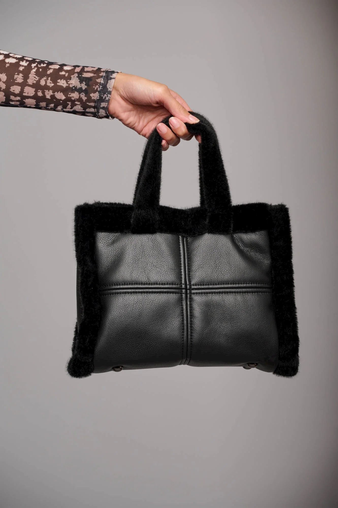 Anniversary Sale Jasha Small Shopper | Black