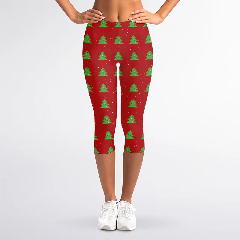 New Arrival 8-Bit Pixel Christmas Tree Pattern Print Women's Capri Leggings