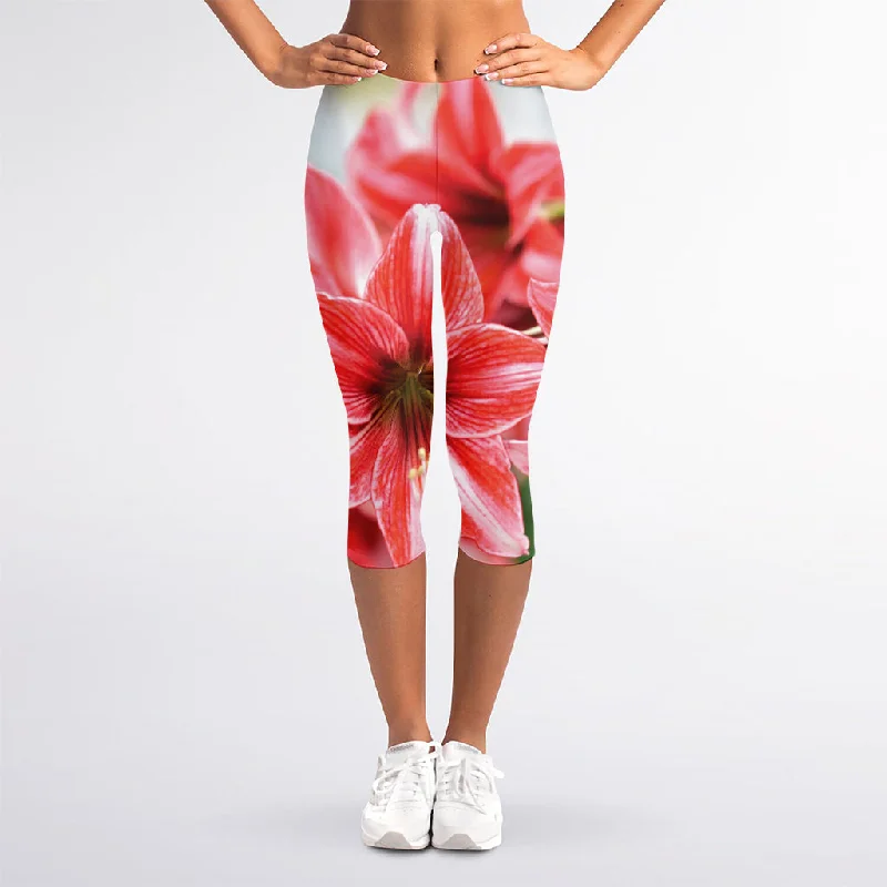 Special Promotion Amaryllis Flower Print Women's Capri Leggings