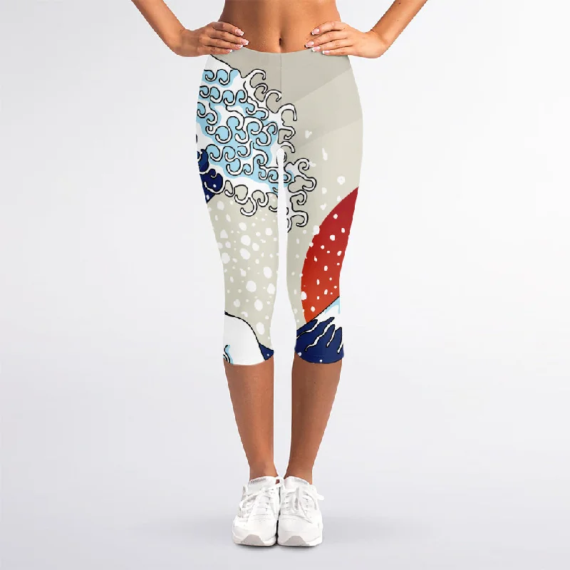 Steals and Deals Ancient Great Japanese Wave Print Women's Capri Leggings