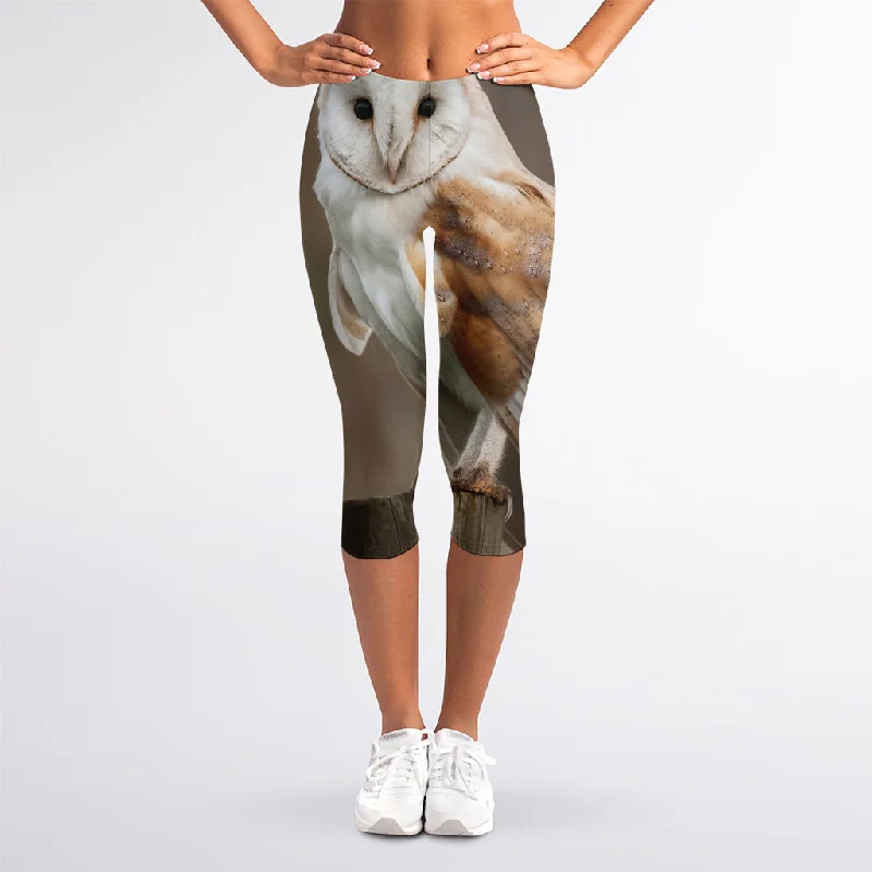 Act Fast Barn Owl Print Women's Capri Leggings