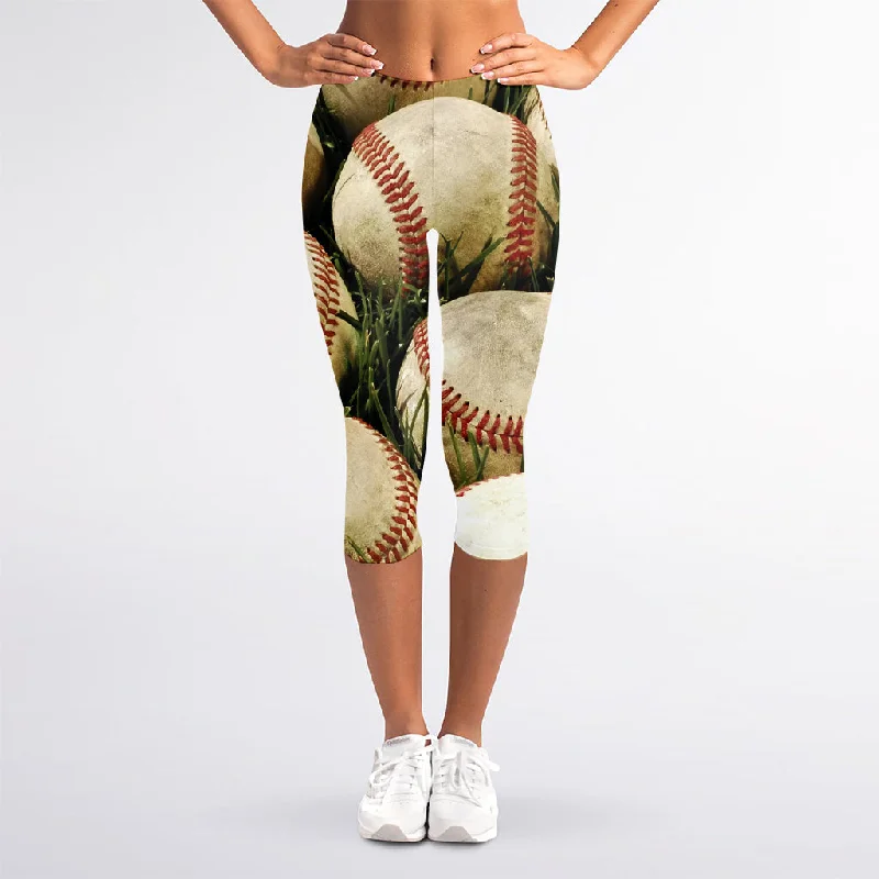 Price Meltdown Baseballs On Field Print Women's Capri Leggings