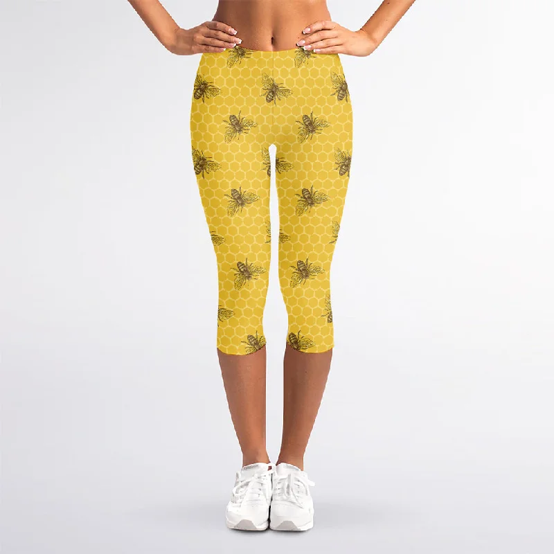 Get It Before It’s Gone Bee Honeycomb Pattern Print Women's Capri Leggings