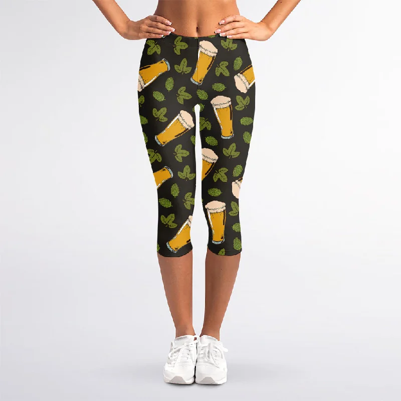 Midnight Sale Beer Hop Cone And Leaf Pattern Print Women's Capri Leggings