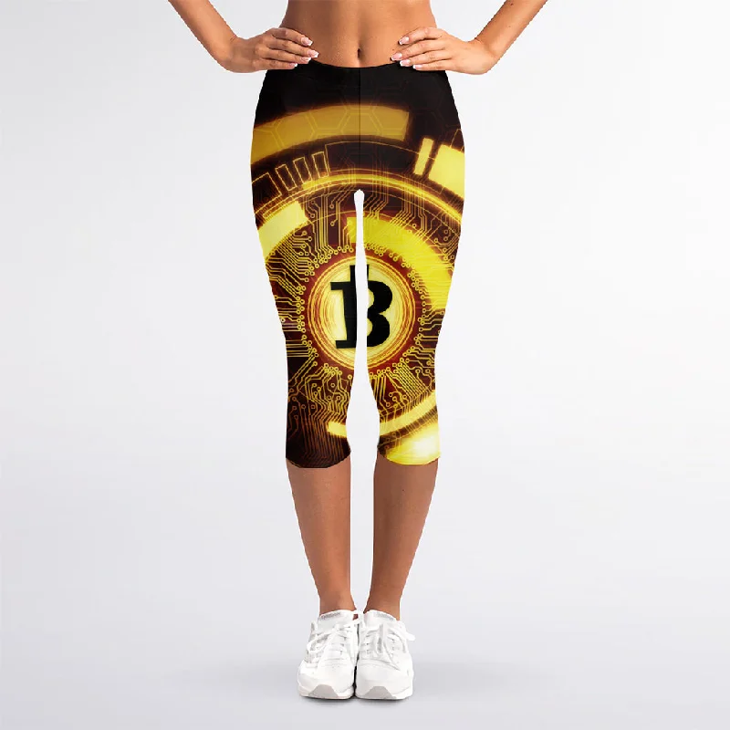 Midnight Madness Bitcoin Crypto Symbol Print Women's Capri Leggings