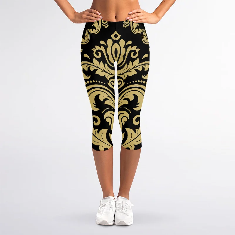 Mega Sale Black And Beige Damask Pattern Print Women's Capri Leggings