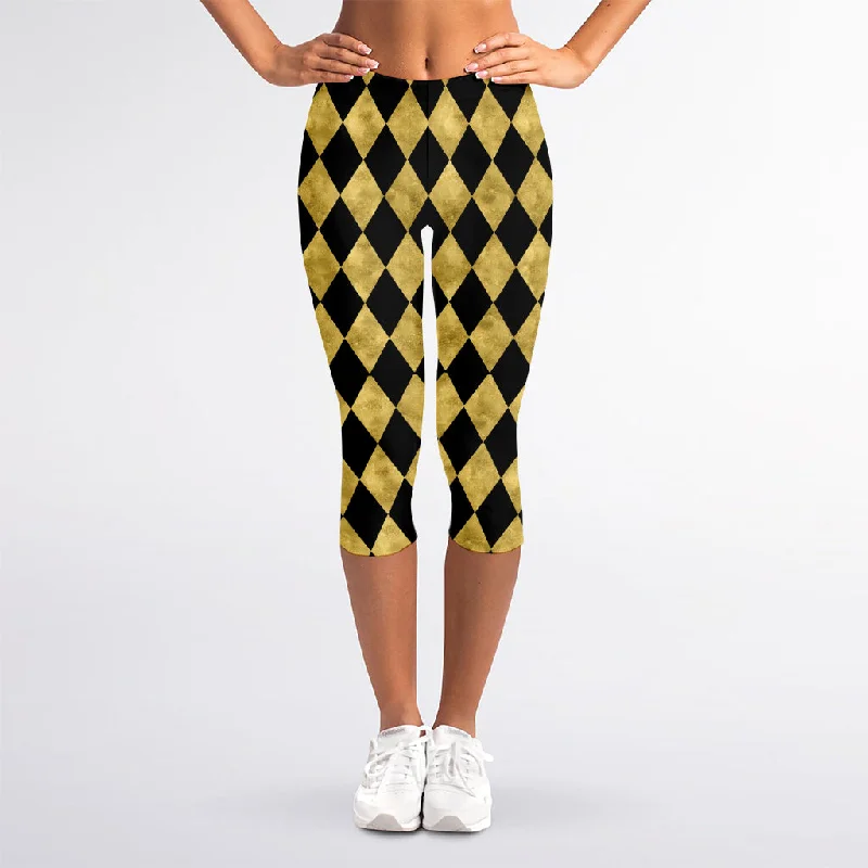 Buy More, Save More Black And Gold Harlequin Pattern Print Women's Capri Leggings