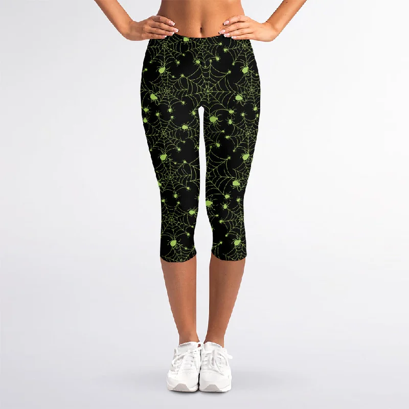 Hurry In Black And Green Spider Web Pattern Print Women's Capri Leggings