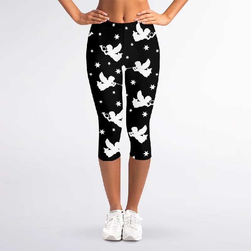 Super Bargain Black And White Angel Pattern Print Women's Capri Leggings