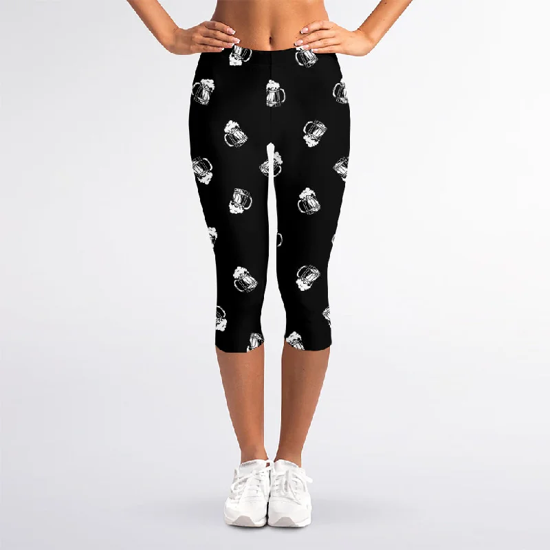 Final Clearance Black And White Beer Pattern Print Women's Capri Leggings