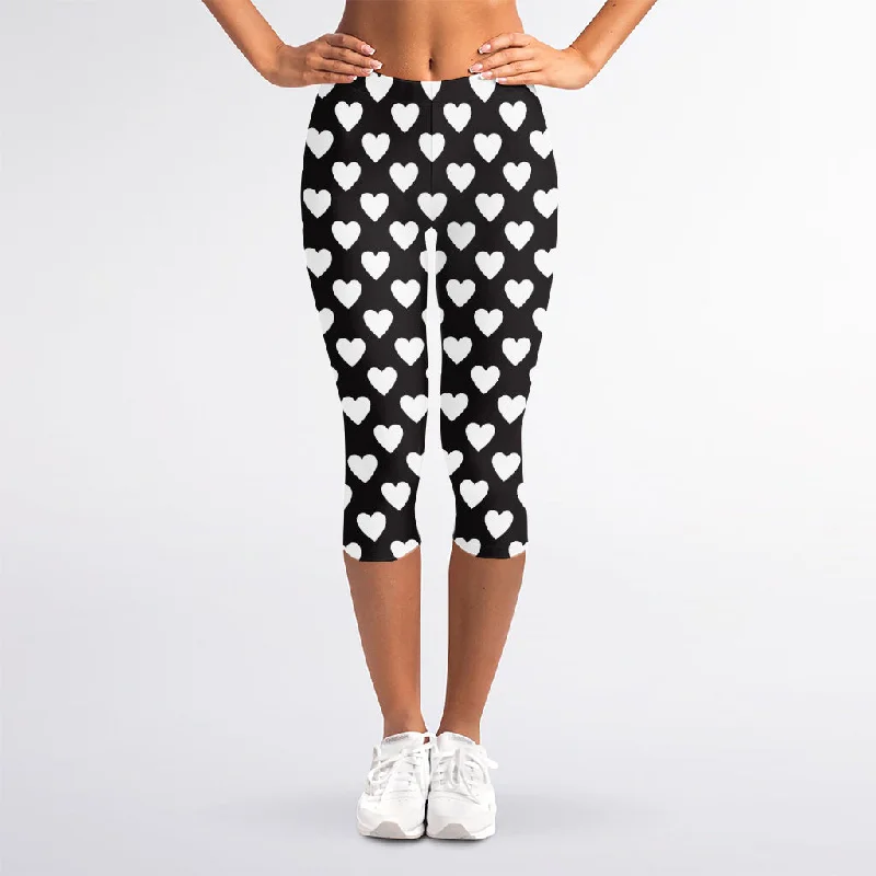 Quick Sale Black And White Heart Pattern Print Women's Capri Leggings