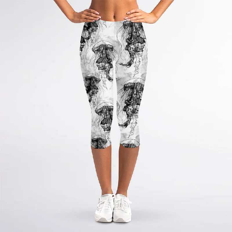 Buy Now Black And White Jellyfish Pattern Print Women's Capri Leggings