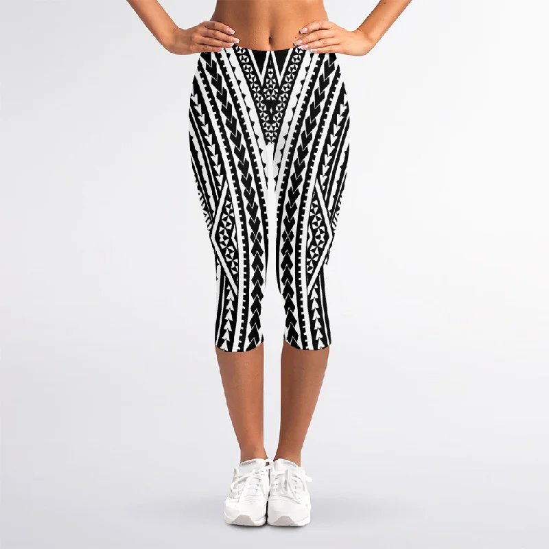Weekend Deal Black And White Maori Tattoo Print Women's Capri Leggings
