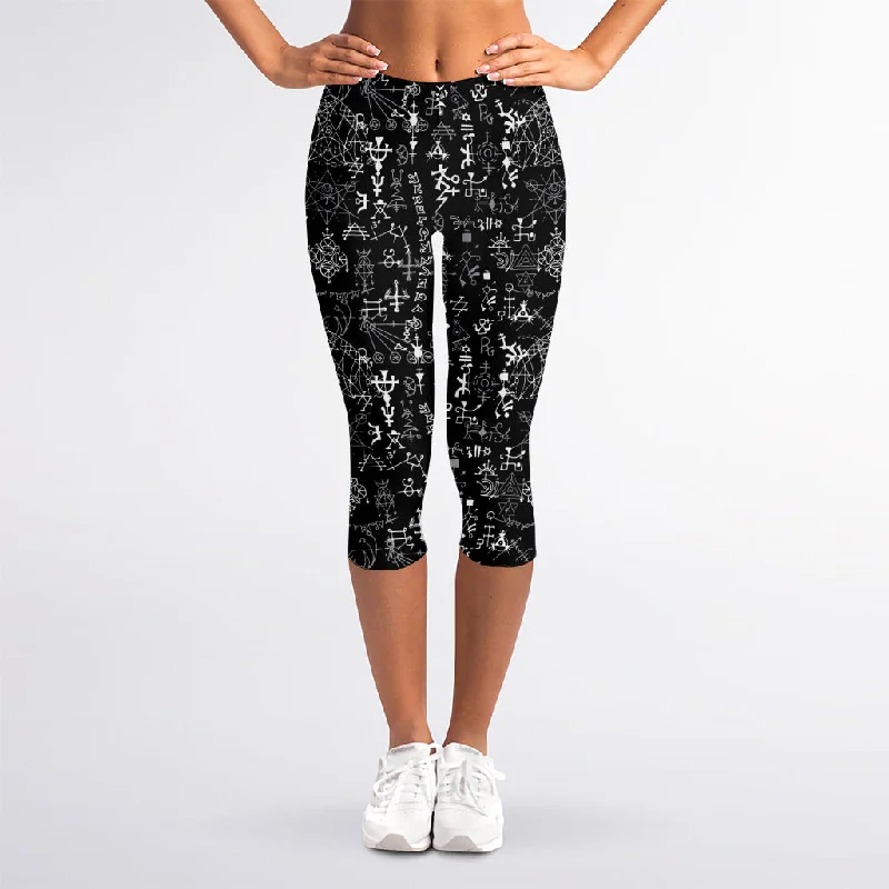 Early Access Black And White Mystic Wicca Print Women's Capri Leggings