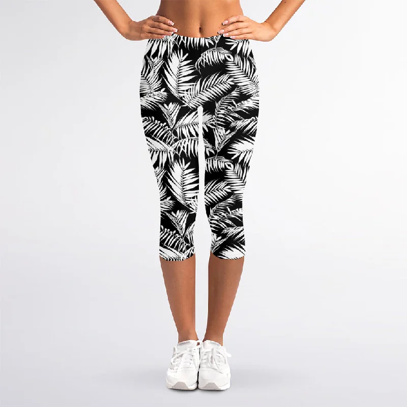 Act Fast Black And White Palm Leaves Print Women's Capri Leggings