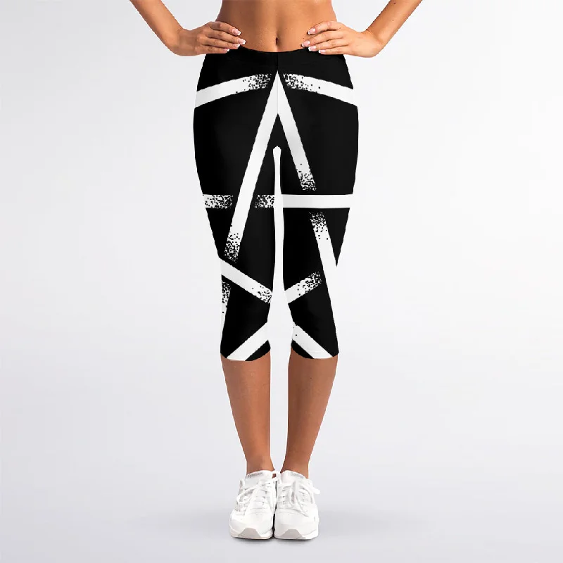 Factory Direct Sale Black And White Pentagram Symbol Print Women's Capri Leggings