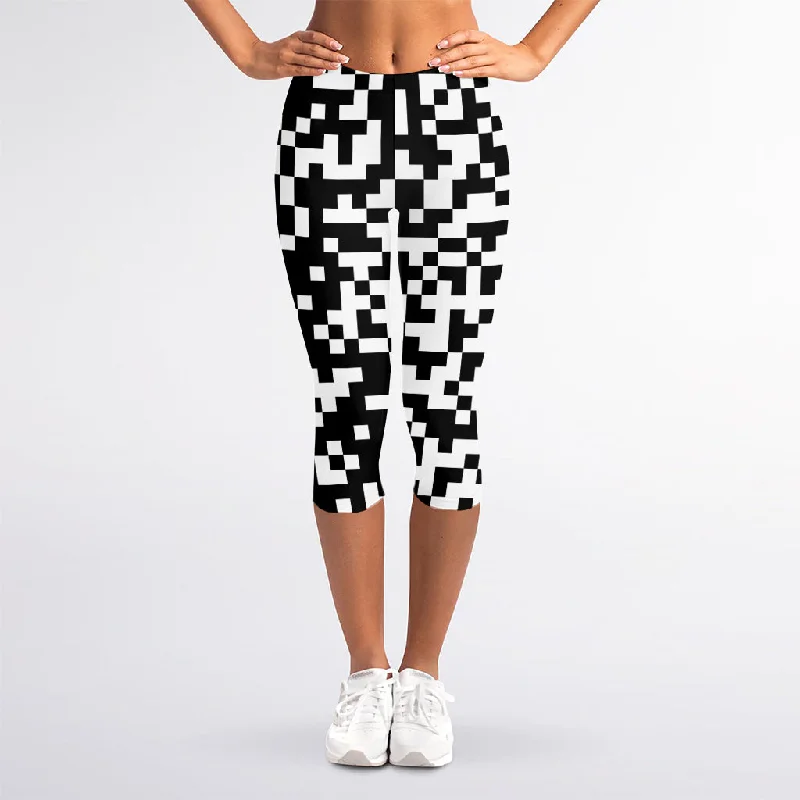 Inventory Reduction Black And White Pixel Pattern Print Women's Capri Leggings