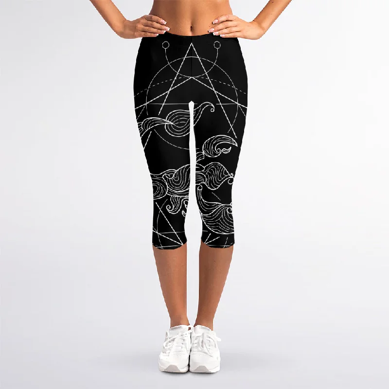 Seasonal Sale Black And White Scorpio Sign Print Women's Capri Leggings