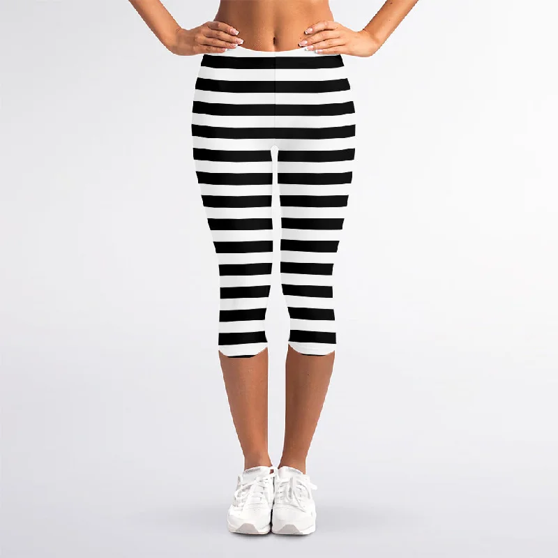 Year-End Clearance Black And White Striped Pattern Print Women's Capri Leggings