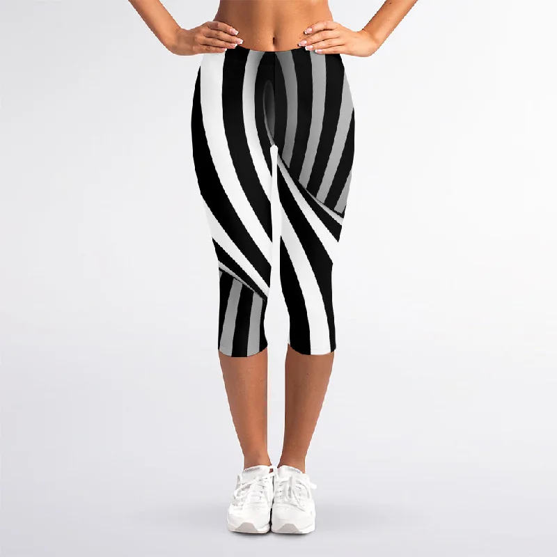 Price Rollback Black And White Twist Illusion Print Women's Capri Leggings