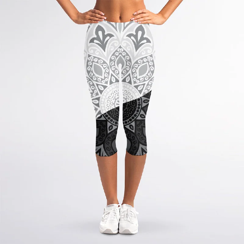 Price Reduction Black And White Yin Yang Mandala Print Women's Capri Leggings