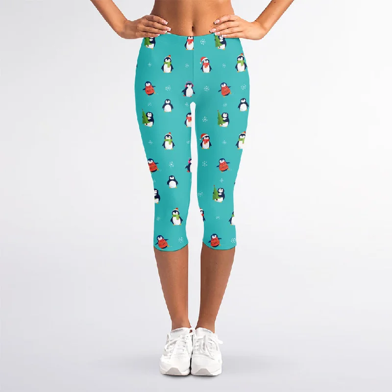 Cute Snowy Penguin Pattern Print Women's Capri Leggings