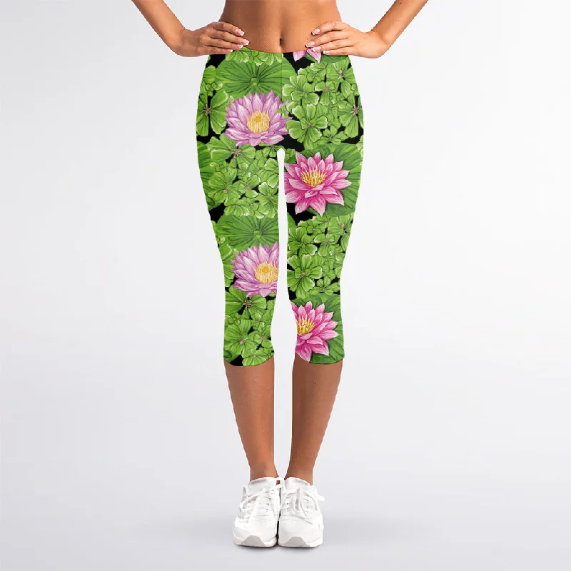 Cute Water Lily Pattern Print Women's Capri Leggings