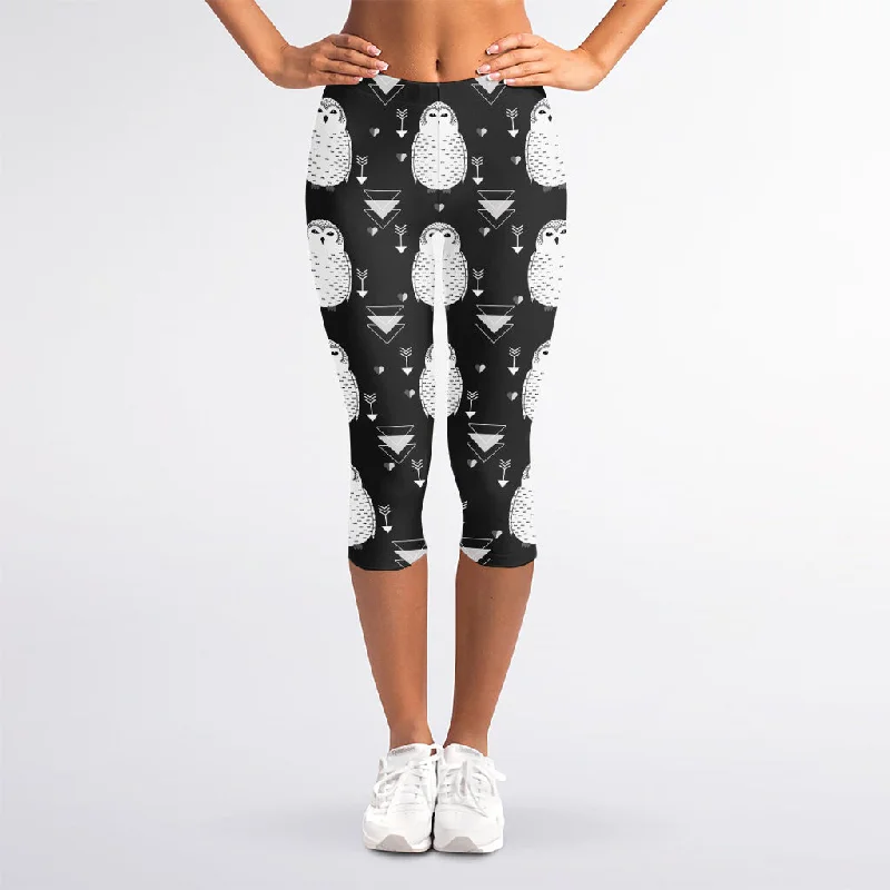 Cute White And Grey Owl Pattern Print Women's Capri Leggings