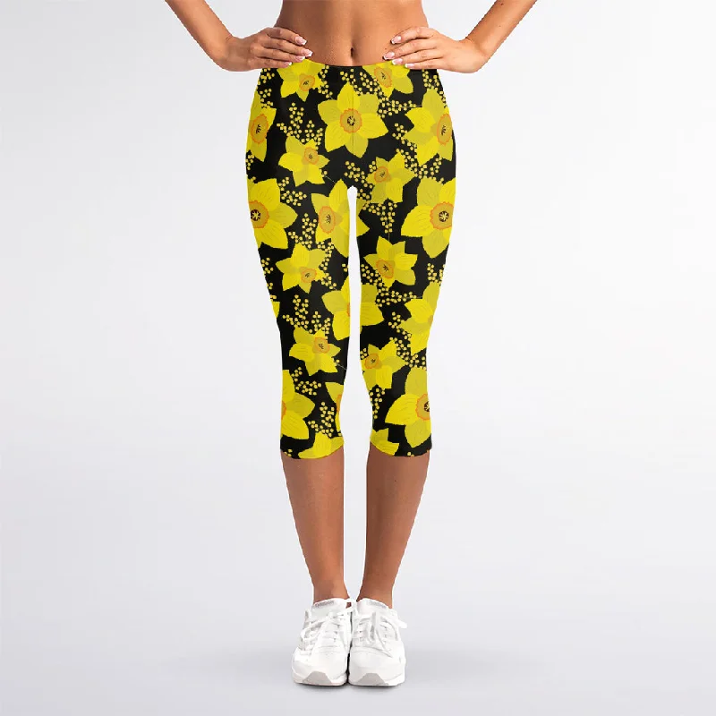 Daffodil And Mimosa Pattern Print Women's Capri Leggings