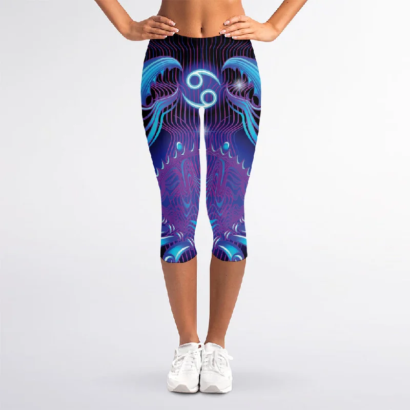 Dark Cancer Zodiac Sign Print Women's Capri Leggings