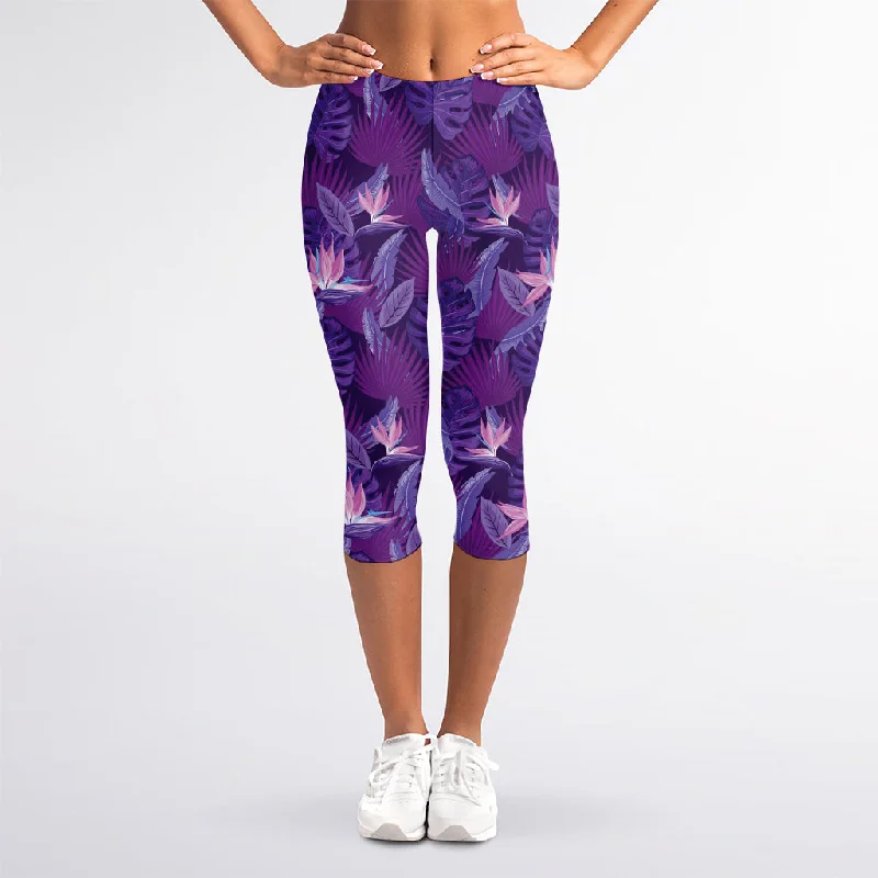 Dark Purple Hawaiian Tropical Print Women's Capri Leggings