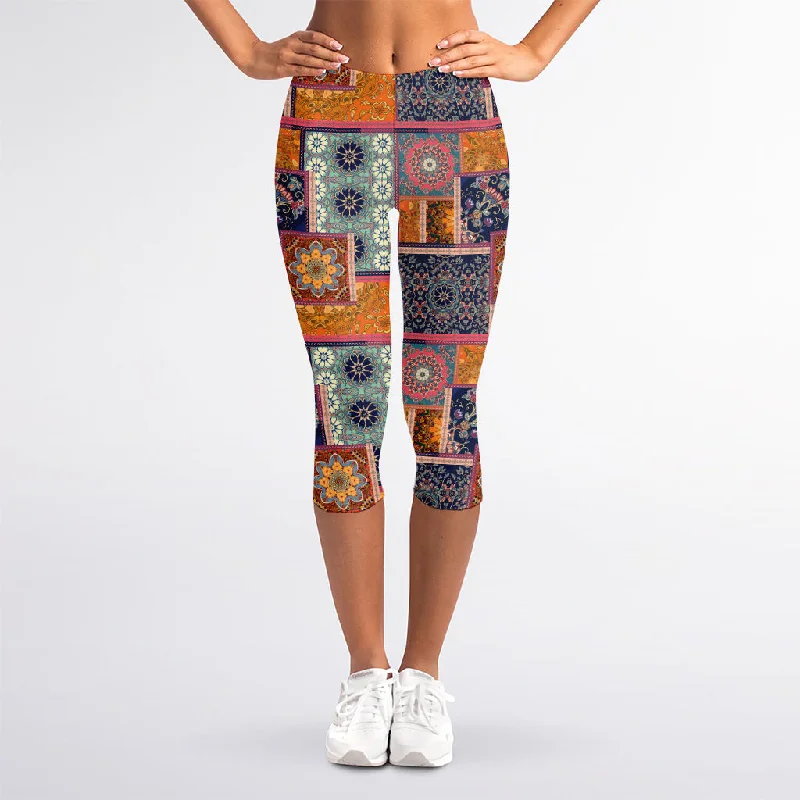 Ethnic Floral Patchwork Pattern Print Women's Capri Leggings