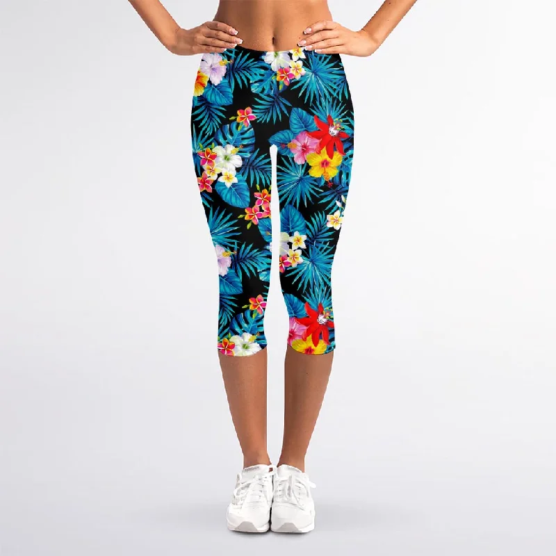 Get It Before It’s Gone Turquoise Tropical Hawaii Pattern Print Women's Capri Leggings
