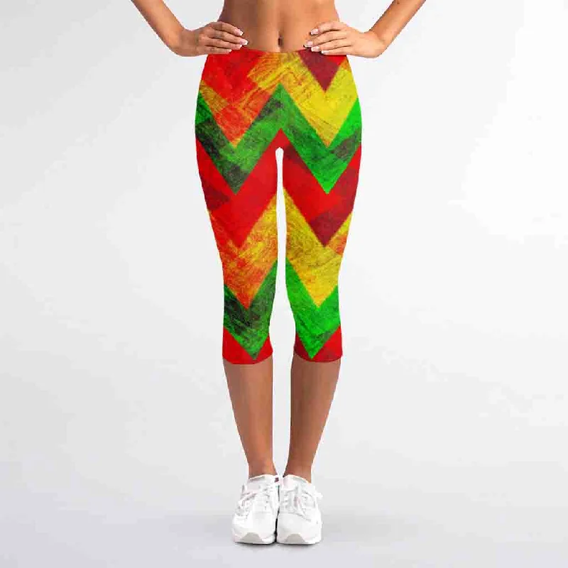 Midnight Sale Zig Zag Reggae Pattern Print Women's Capri Leggings