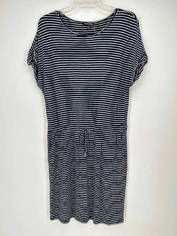 Hilary Radley Size M Navy Striped Dress