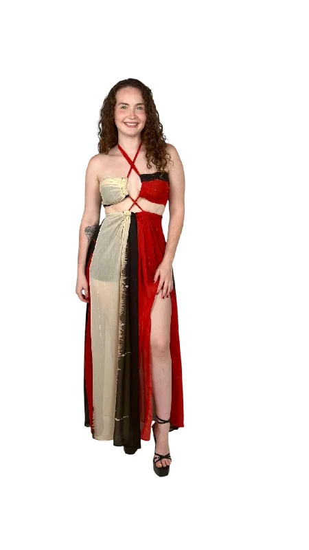 Early Bird Discount Sleeveless Halter Maxi Dress